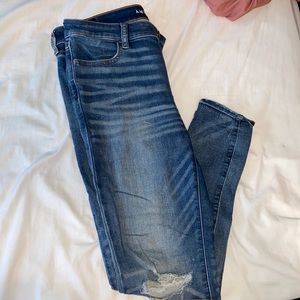 American Eagle Lightly Distressed Regular Rise Jeggings